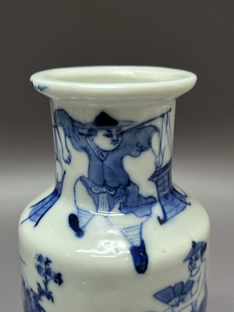 古玩陶瓷市井人物紋青花瓶真品鑒賞圖