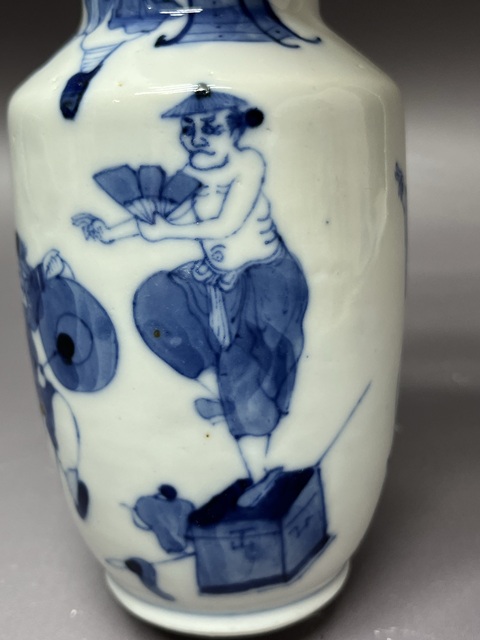 古玩陶瓷市井人物紋青花瓶真品鑒賞圖