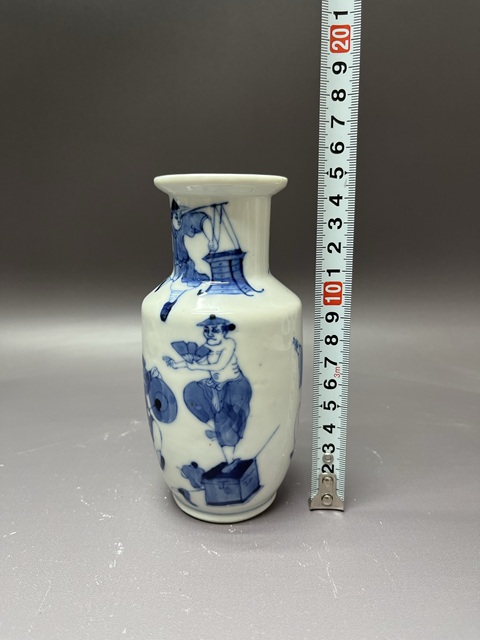 古玩陶瓷市井人物紋青花瓶真品鑒賞圖