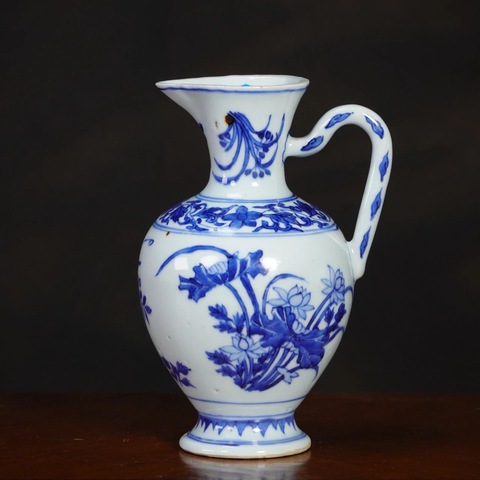 古玩陶瓷青花花卉紋執(zhí)壺,疑似復(fù)窯真品鑒賞圖