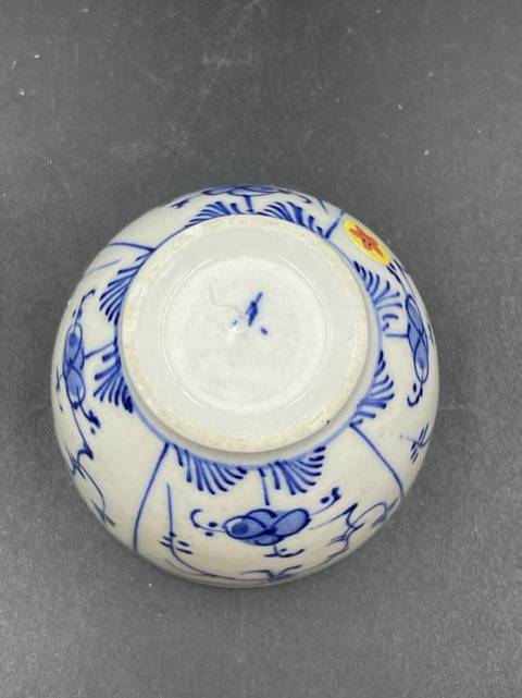 古玩陶瓷花卉紋青花杯真品鑒賞圖