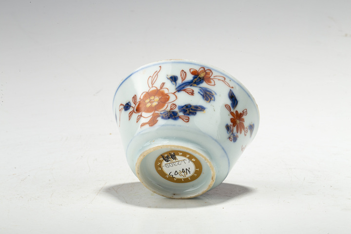 古玩陶瓷清康熙·青花礬紅描金花卉紋杯碟
真品鑒賞圖