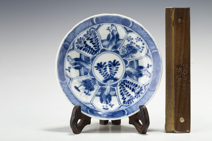 古玩陶瓷清晚·青花四美花卉紋花口碟
真品鑒賞圖