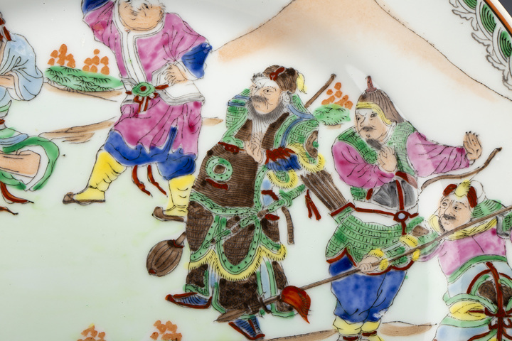 古玩陶瓷民國·廣彩三打祝家莊故事圖折沿盤
真品鑒賞圖