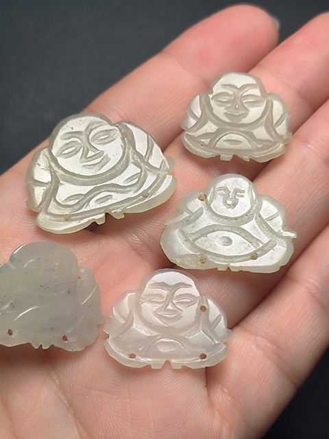 古玩玉器（放漏拍）清代和田玉雕“佛公帽花”拍賣，當(dāng)前價(jià)格990元