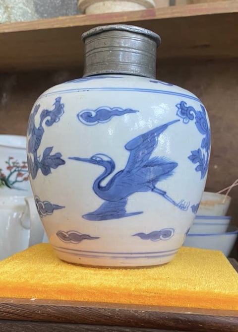 古玩陶瓷鶴紋青花瓶真品鑒賞圖