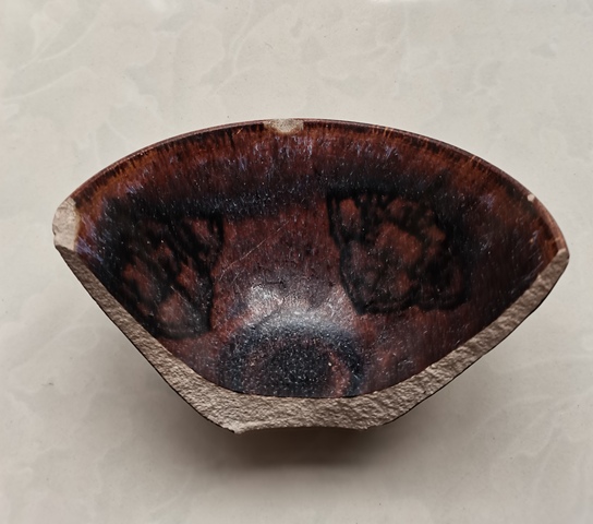 古玩陶瓷吉州窯剪紙貼花盞拍賣,當前價格599元