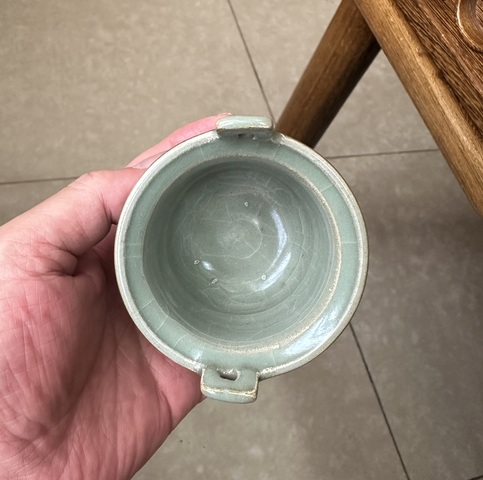古玩陶瓷南宋/元早龍泉窯八卦鼎式爐拍賣，當(dāng)前價(jià)格15000元