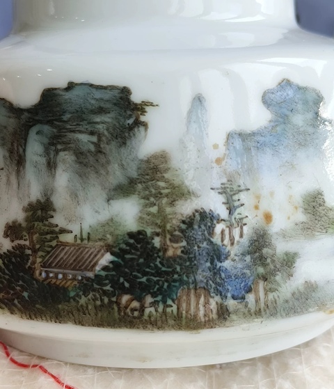 古玩陶瓷粉彩山水紋壺真品鑒賞圖