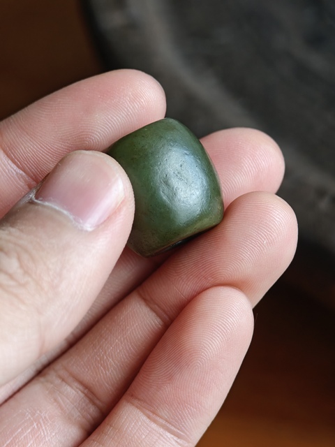 古玩玉器玉桶型珠真品鑒賞圖