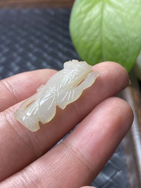 古玩玉器和田玉雕“人物花片”真品鑒賞圖