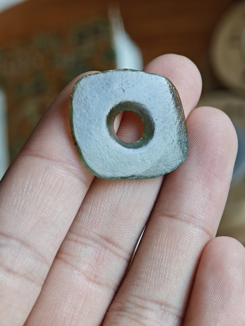 古玩玉器仿紅山文化玉璧型件真品鑒賞圖