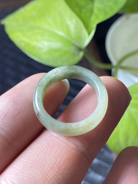 古玩玉器清代天然翡翠戒指拍賣，當前價格288元