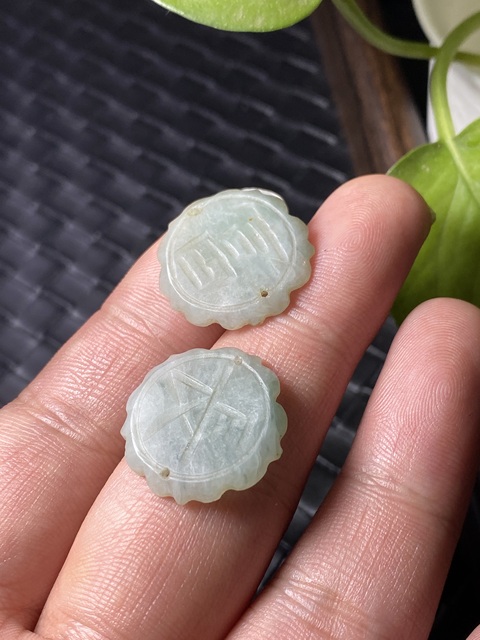 古玩玉器清代天然翡翠“吉語帽花”拍賣,當前價格188元
