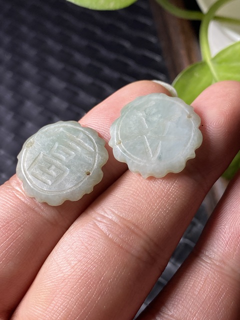 古玩玉器清代天然翡翠“吉語帽花”拍賣,當前價格188元