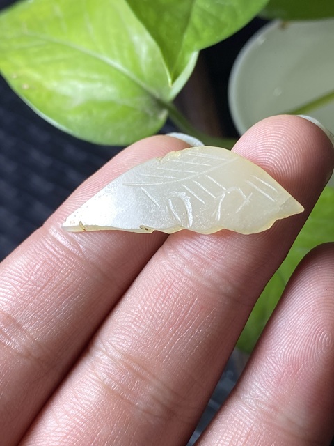 古玩玉器清代和田玉雕“刀”花飾拍賣,當前價格168元