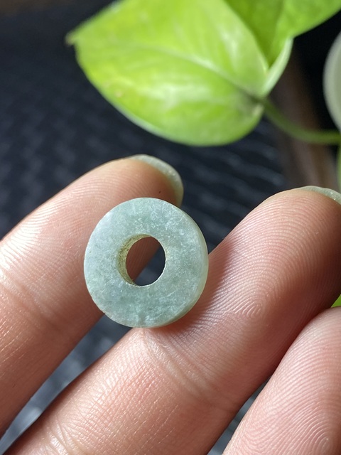古玩玉器清代天然翡翠“平安扣”拍賣(mài)，當(dāng)前價(jià)格33元