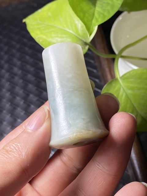 古玩玉器清代翡翠雕“煙槍嘴”拍賣，當前價格1900元