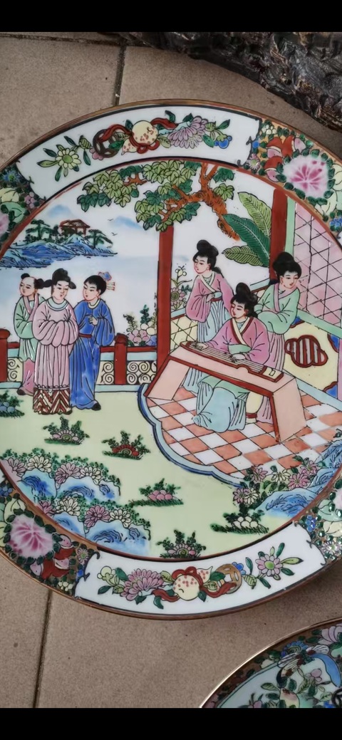 古玩陶瓷人物紋盤真品鑒賞圖