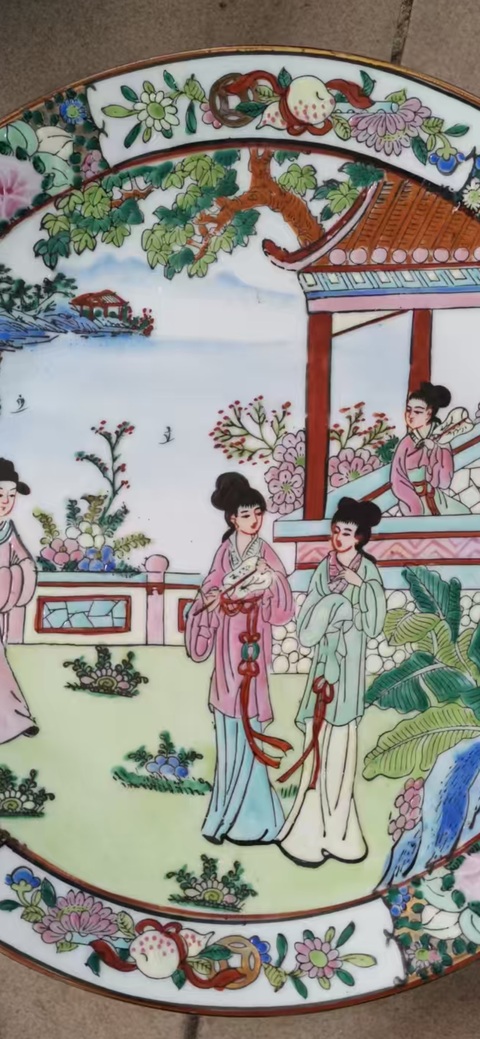 古玩陶瓷人物紋盤真品鑒賞圖