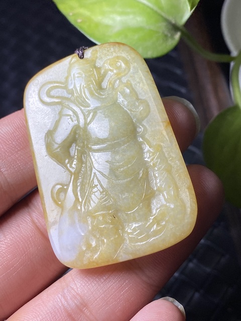 古玩玉器(一口價放漏)當代翡翠雕“關公牌”拍賣,當前價格988元