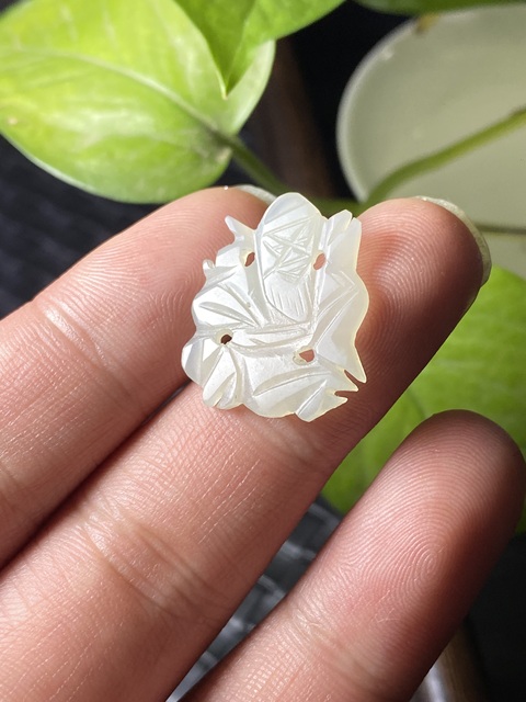 古玩玉器清代和田玉雕“關(guān)公”花片拍賣，當前價格168元