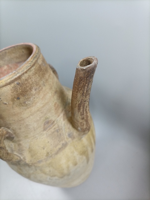 古玩陶瓷褐釉執壺真品鑒賞圖