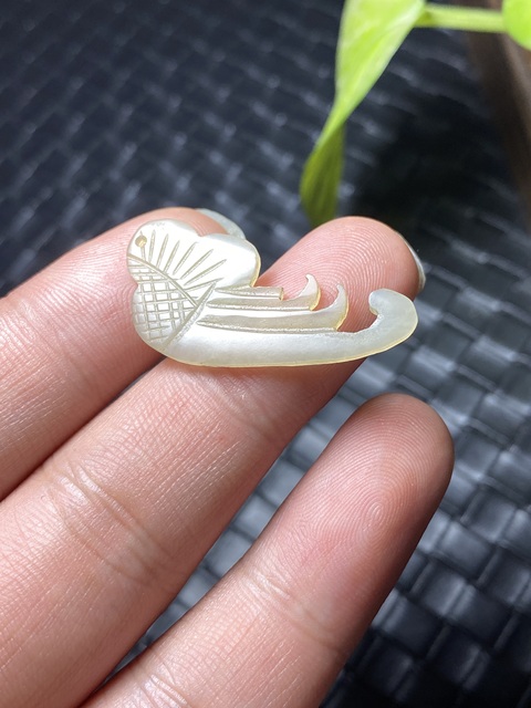 古玩玉器（國慶放漏）清代和田玉雕“花片”拍賣，當前價格768元