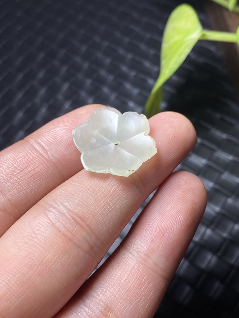 古玩玉器清代和田玉雕“帽花”拍賣,當前價格688元