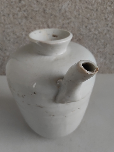 古玩陶瓷白釉執(zhí)壺拍賣,當前價格680元