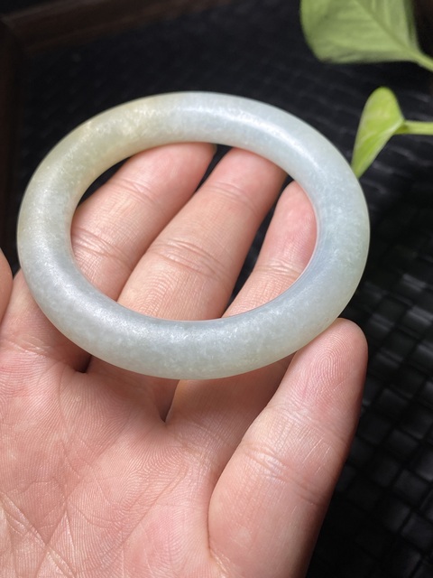古玩玉器清代天然翡翠手鐲拍賣,當前價格4600元