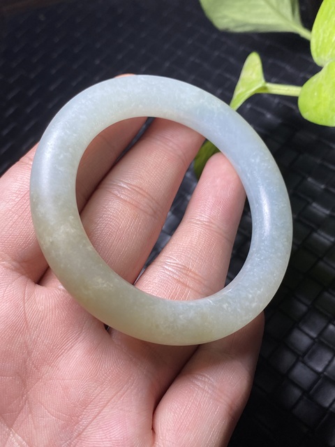 古玩玉器清代天然翡翠手鐲拍賣,當前價格4600元