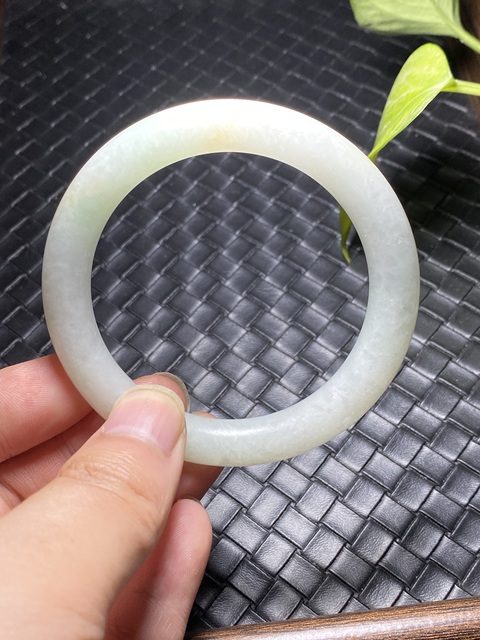 古玩玉器清代天然翡翠手鐲拍賣,當前價格7000元