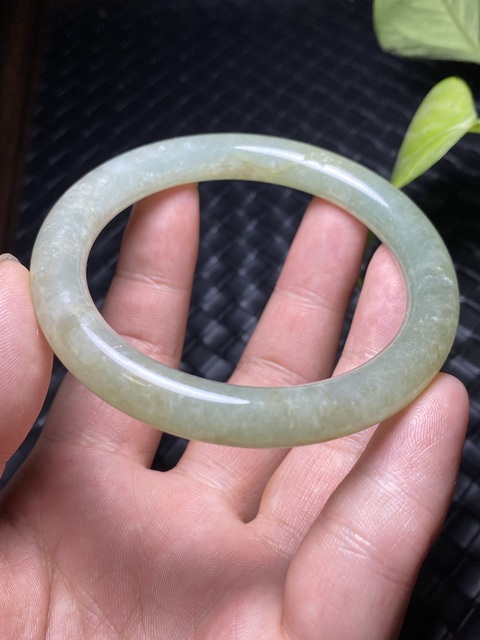 古玩玉器極美清代冰糯天然翡翠手鐲拍賣，當前價格7500元