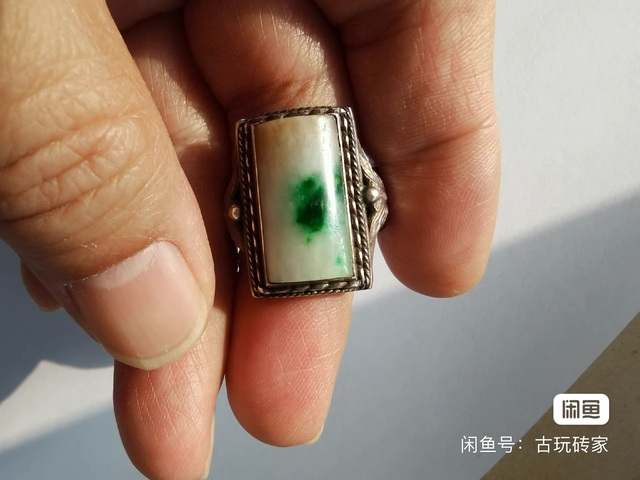 古玩玉器戒指真品鑒賞圖