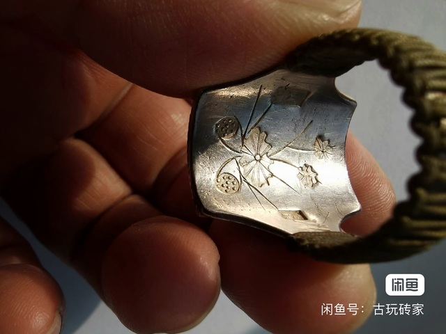 古玩玉器戒指真品鑒賞圖