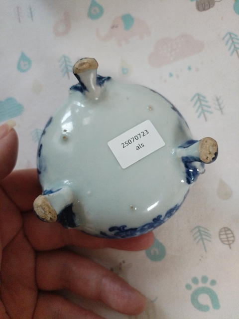 古玩陶瓷青花香爐真品鑒賞圖