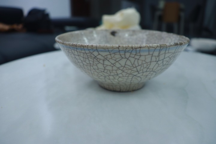 古玩陶瓷哥釉青花炫紋碗真品鑒賞圖