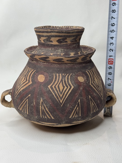 古玩陶瓷馬家窯文化·馬廠類型重口人形紋雙耳罐真品鑒賞圖