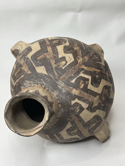 古玩陶瓷馬家窯文化-半山類型梯形紋鳥形壺拍賣,當(dāng)前價(jià)格1072元
