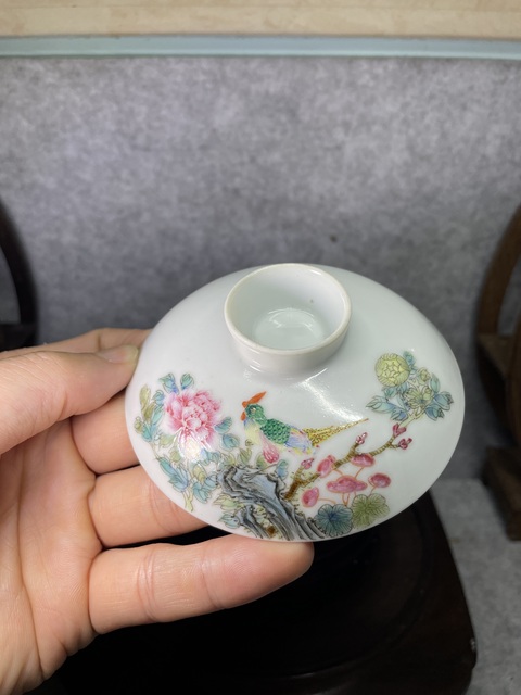 古玩陶瓷民國琺瑯彩錦雞牡丹圖蓋碗拍賣,當前價格4688元