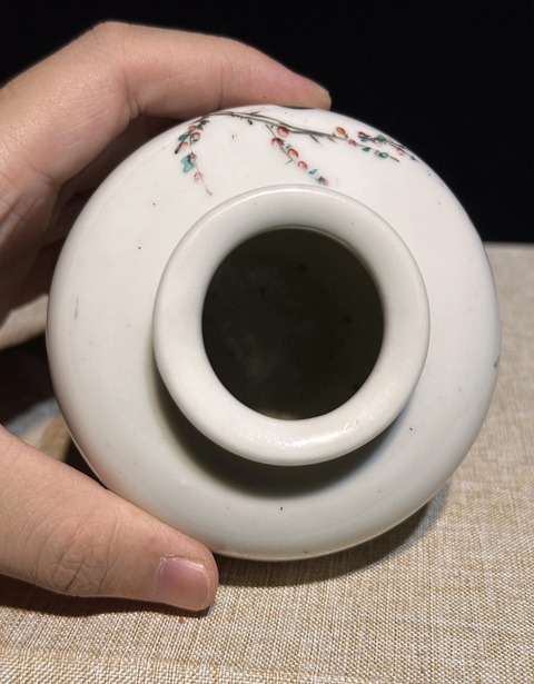 古玩陶瓷粉彩仕女人物石榴尊拍賣，當前價格1888元