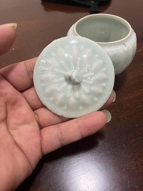古玩陶瓷湖田窯影青釉蓋罐真品鑒賞圖