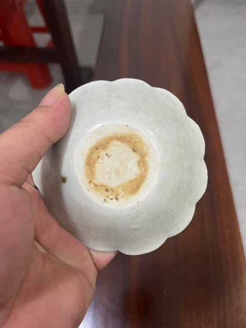 古玩陶瓷湖田窯青白釉葵口洗真品鑒賞圖