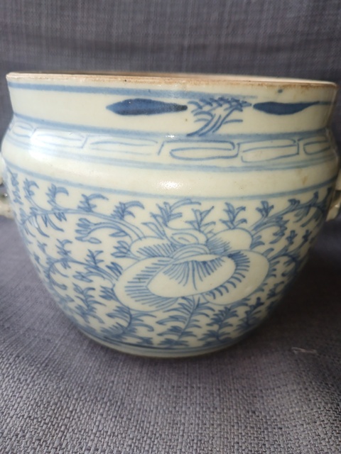 古玩陶瓷青花淡描花卉紋粥罐真品鑒賞圖