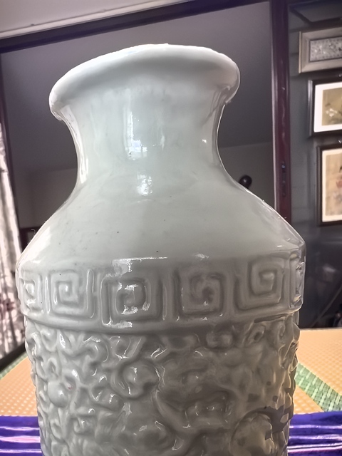 古玩陶瓷青釉瓶真品鑒賞圖