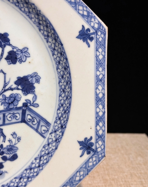 古玩陶瓷青花花卉紋八方盤真品鑒賞圖
