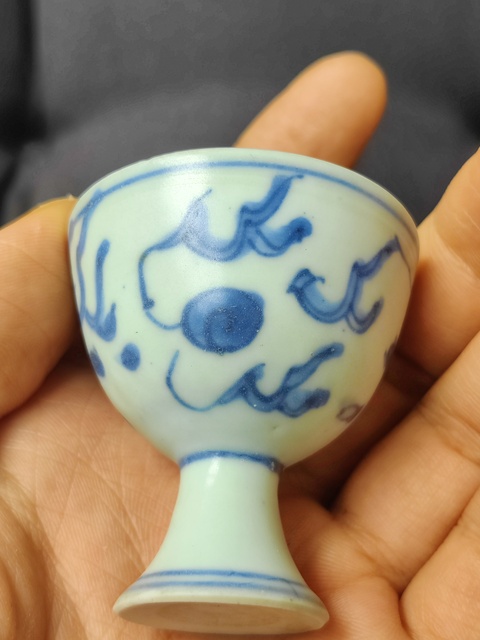 古玩陶瓷日本明治青花龍紋高足杯真品鑒賞圖