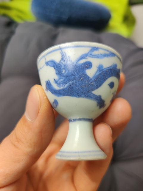 古玩陶瓷日本明治青花龍紋高足杯真品鑒賞圖