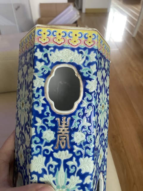 古玩陶瓷同治細路粉彩六方開窗帽筒真品鑒賞圖